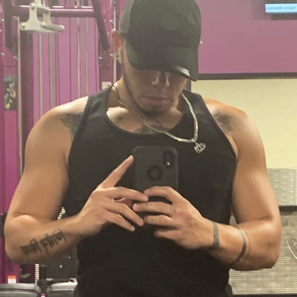 Meet your Posher, Jamesson - Picture 6 of 9